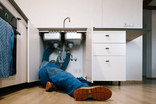 Professional Plumbing technician working in Jamaica, IA